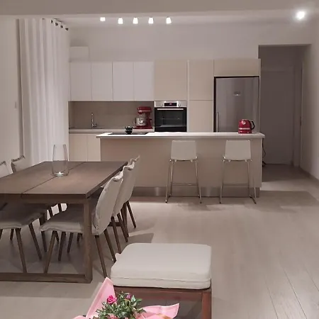 North Paradise - Private In Shared Modern Ubytování v soukromí *